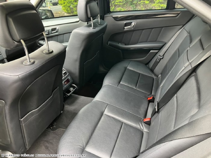 Mercedes-Benz E 250 CGI 2011/2011